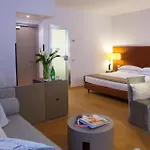 Hotell Starhotels Michelangelo 4*