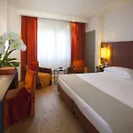 Hotell Starhotels Michelangelo