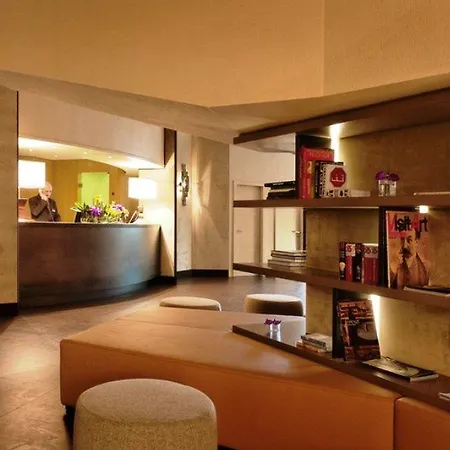 מלון Starhotels Michelangelo 4*