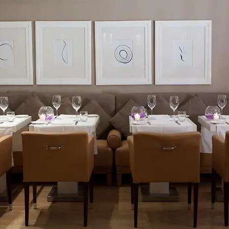 Starhotels Michelangelo Hotel 4*