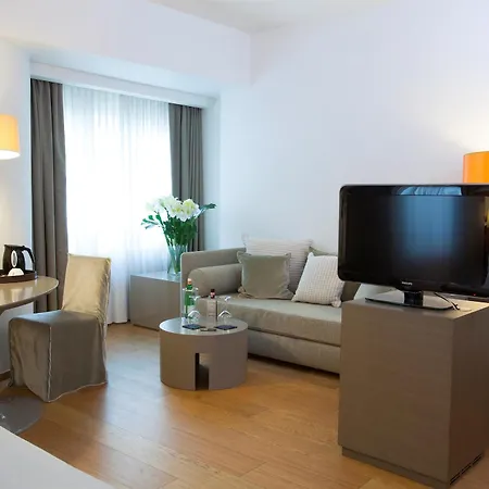 Starhotels Michelangelo Отель 4*