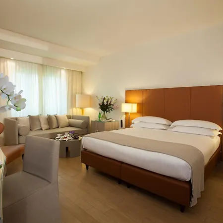 Отель Starhotels Michelangelo Флоренция