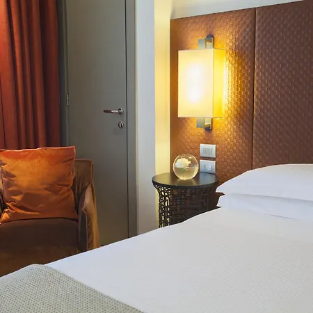Отель Starhotels Michelangelo