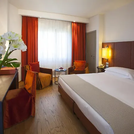Отель Starhotels Michelangelo