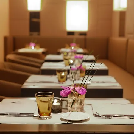Starhotels Michelangelo Отель
