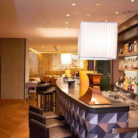 Starhotels Michelangelo Отель