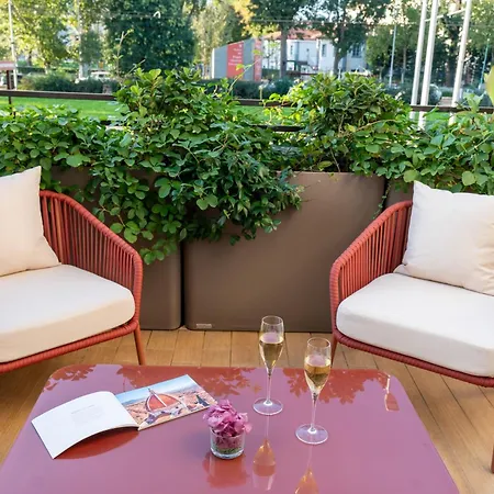 Отель Starhotels Michelangelo