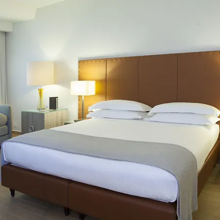 Starhotels Michelangelo Hotel 4*