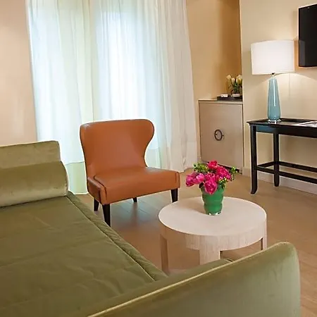 Starhotels Michelangelo Hotel 4*