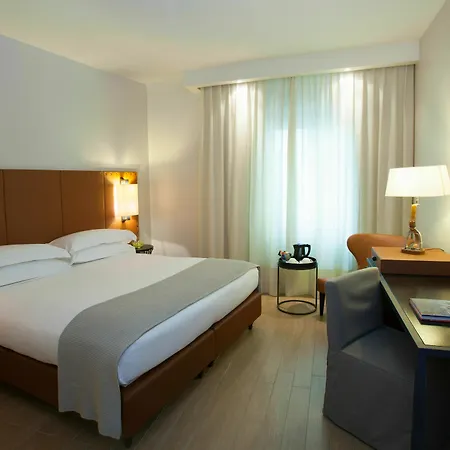 Отель Starhotels Michelangelo