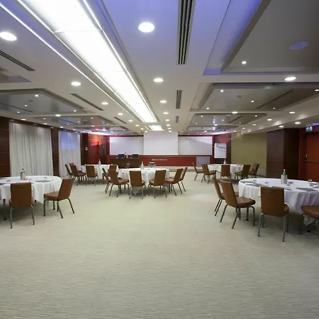Отель Starhotels Michelangelo Флоренция
