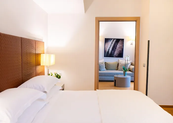 Starhotels Michelangelo Hotel