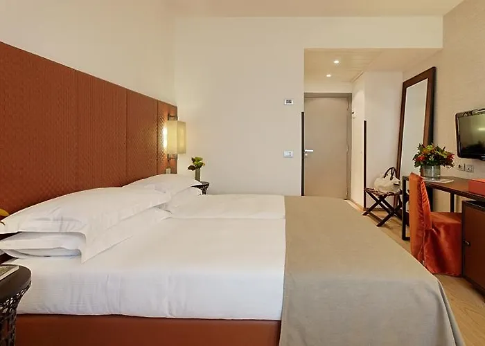 Starhotels Michelangelo Hotel 4*