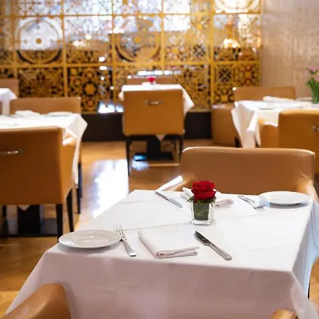 Szálloda Starhotels Michelangelo