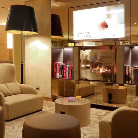 Szálloda Starhotels Michelangelo 4*