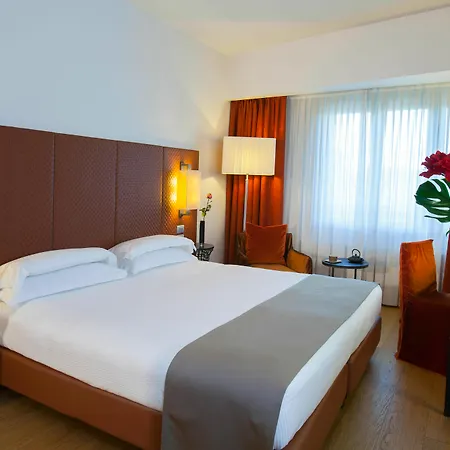 Starhotels Michelangelo Szálloda 4*